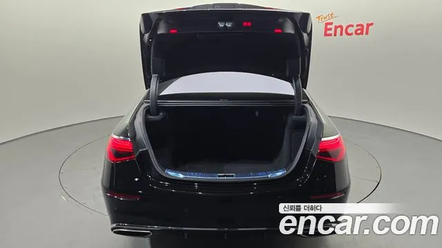 2022 Mercedes-Benz S-Class W223 S500L 4MATIC Sold VIN W1K6G6DB5NA145496 – trunk area