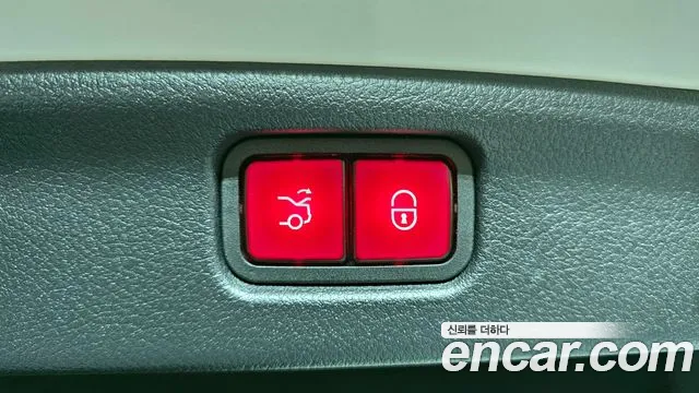 2023 Mercedes-Benz C-Class W206 C300 4MATIC AMG Line Sold VIN W1KAF4HB0PR092688 – interior seats