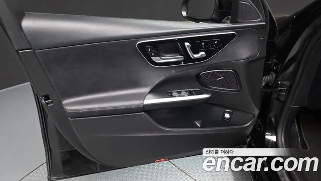 2024 Mercedes-Benz C-Class W206 C300 4MATIC Avantgarde Sold VIN W1KAF4HB0RR187545 – exterior detail