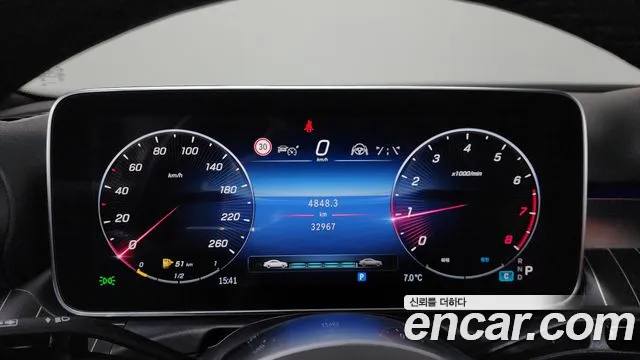 2023 Mercedes-Benz C-Class W206 C300 4MATIC Avantgarde Sold VIN W1KAF4HB181818818 – interior seats