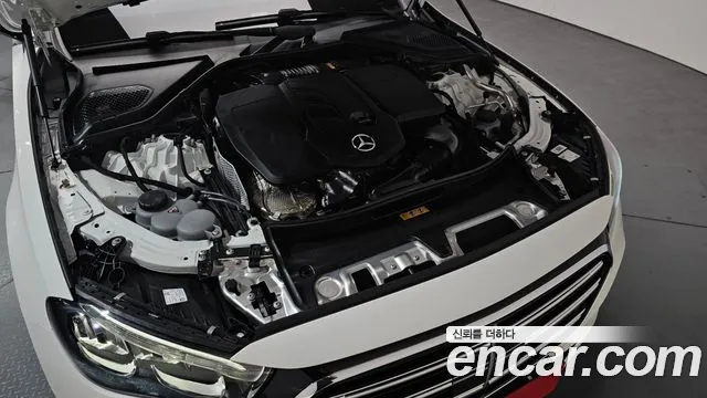 2024 Mercedes-Benz E-Class W214 E220d 4MATIC Exclusive Sold VIN W1KLF0FB2RA045295 – engine bay 2024 Mercedes-Benz E-Class W214 E220d 4MATIC Exclusive Sold VIN W1KLF0FB2RA045295 – engine bay