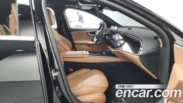2025 Mercedes-Benz E-Class W214 E300 4MATIC AMG Line Sold VIN W1KLF4HB111111111 – engine bay 2025 Mercedes-Benz E-Class W214 E300 4MATIC AMG Line Sold VIN W1KLF4HB111111111 – engine bay