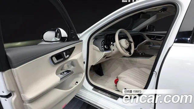 2025 Mercedes-Benz E-Class W214 E300 4MATIC Exclusive Sold VIN W1KLF4HB1SA100328 – photo 31