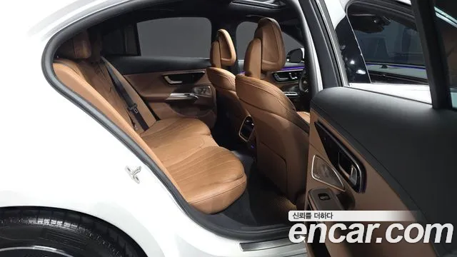 2025 Mercedes-Benz E-Class W214 E300 4MATIC AMG Line Sold VIN W1KLF4HB5SA145014 – photo 14