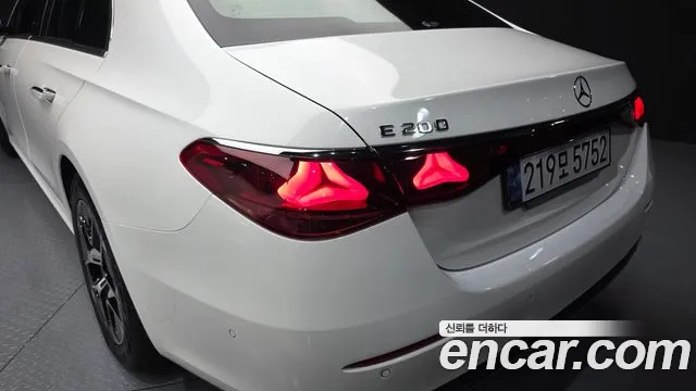 2024 Mercedes-Benz E-Class W214 E200 Avantgarde VIN W1KLF5AB0RA077604