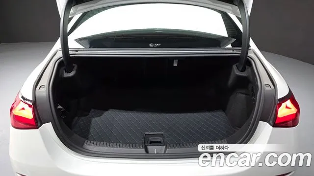 2024 Mercedes-Benz E-Class W214 E200 Avantgarde Sold VIN W1KLF5AB0RA077604 – odometer reading
