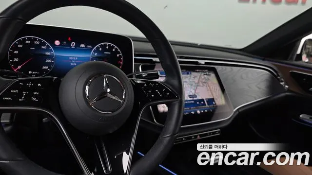 2024 Mercedes-Benz E-Class W214 E200 Avantgarde Sold VIN W1KLF5AB2RA063476 – side profile