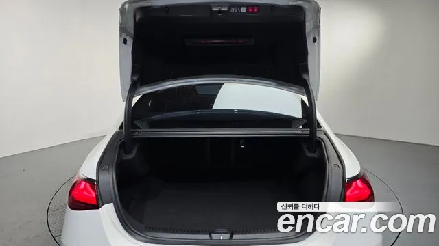 2024 Mercedes-Benz E-Class W214 E200 Avantgarde Sold VIN W1KLF5AB6RA046180 – odometer reading