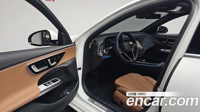 2025 Mercedes-Benz E-Class W214 E200 Avantgarde Sold VIN W1KLF5AB9SA157277 – dashboard
