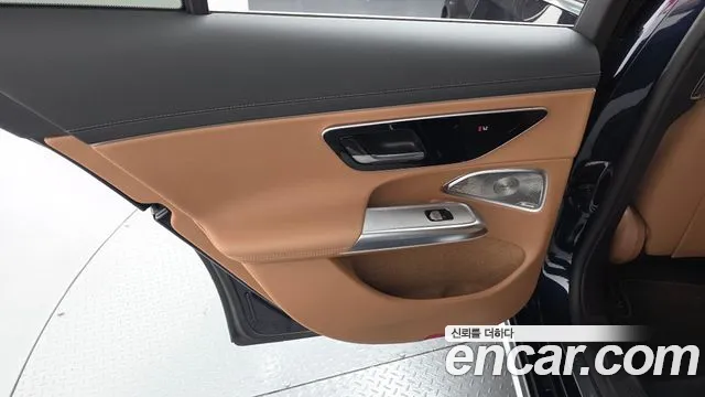 2024 Mercedes-Benz E-Class W214 E450 4MATIC Sold VIN W1KLF6BB1RA079236 – exterior detail