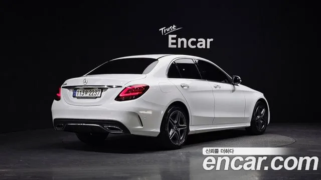 2021 Mercedes-Benz C-Class W205 C200 AMG Line Sold VIN W1KWF8AB6MR608281 – interior seats