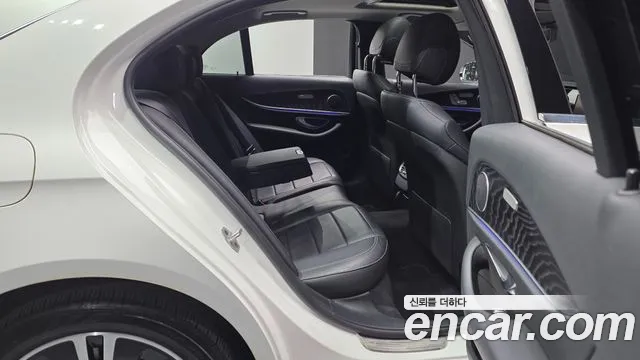 2020 Mercedes-Benz E-Class W213 E220d Avantgarde Sold VIN W1KZF0EB111111111 – photo 20 2020 Mercedes-Benz E-Class W213 E220d Avantgarde Sold VIN W1KZF0EB111111111 – photo 20