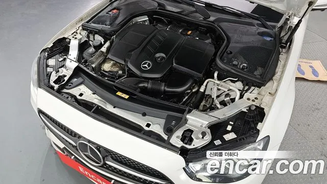 2021 Mercedes-Benz E-Class W213 E220d 4MATIC AMG Line Sold VIN W1KZF0FB4MA876722 – engine bay