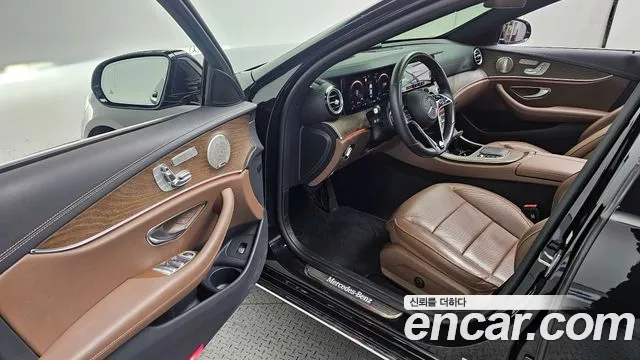 2023 Mercedes-Benz E-Class W213 E220d 4MATIC Exclusive Sold VIN W1KZF0FB4PB124159 – engine bay