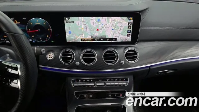 2021 Mercedes-Benz E-Class W213 E220d 4MATIC AMG Line Sold VIN W1KZF0FB6MA976093 – engine bay