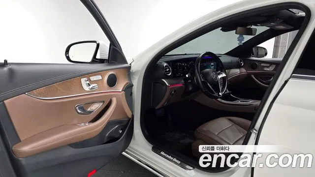 2021 Mercedes-Benz E-Class W213 E220d 4matic Exclusive Sold VIN W1KZF0FB9MA911304 – front exterior