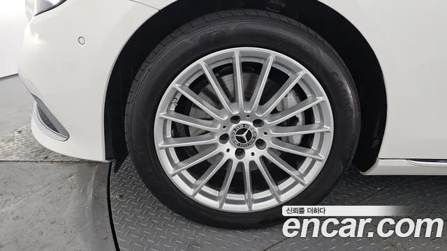2022 Mercedes-Benz E-Class W213 E250 Exclusive Sold VIN W1KZF4FB1NB057105 – undercarriage