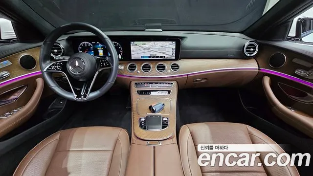 2022 Mercedes-Benz E-Class W213 E250 Exclusive Sold VIN W1KZF4FB2NB068887 – exterior detail
