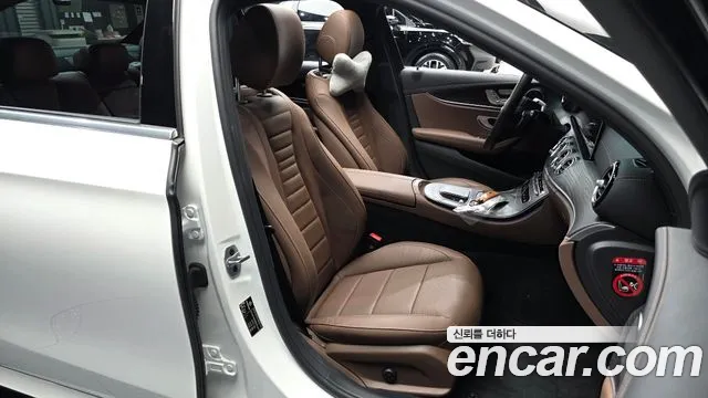 2023 Mercedes-Benz E-Class W213 E250 Amg Line Sold VIN W1KZF4FB2PB181466 – front exterior