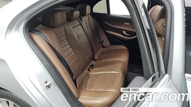 2021 Mercedes-Benz E-Class W213 E250 Exclusive Sold VIN W1KZF4FB4MA940135 – interior seats