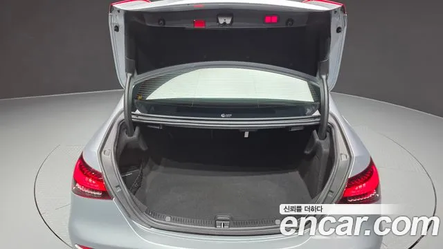 2022 Mercedes-Benz E-Class W213 E250 Exclusive Sold VIN W1KZF4FB4NB048060 – rear exterior 2022 Mercedes-Benz E-Class W213 E250 Exclusive Sold VIN W1KZF4FB4NB048060 – rear exterior