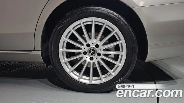 2021 Mercedes-Benz E-Class W213 E250 Exclusive Sold VIN W1KZF4FB5MA958336 – undercarriage
