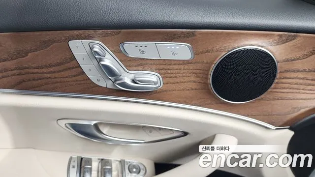 2021 Mercedes-Benz E-Class W213 E250 Exclusive Sold VIN W1KZF4FB5MA962578 – front exterior
