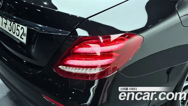 2020 Mercedes-Benz E-Class W213 E250 Avantgarde Sold VIN W1KZF4FB6LA835403 – photo 24