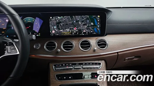 2023 Mercedes-Benz E-Class W213 E250 Exclusive Sold VIN W1KZF4FB6PB155808 – dashboard