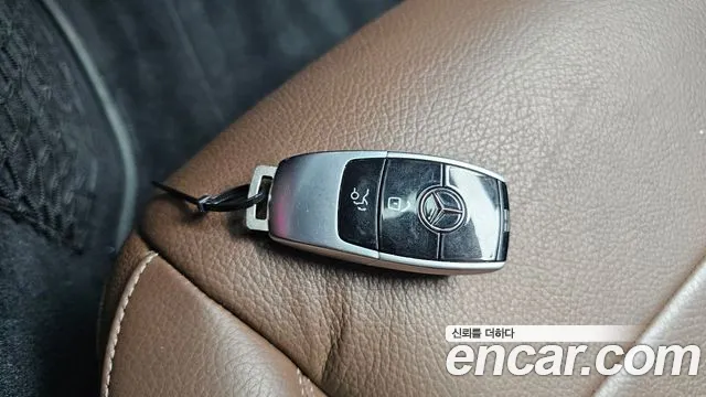 2020 Mercedes-Benz E-Class W213 E250 Avantgarde Sold VIN W1KZF4FB7LA764972 – photo 17