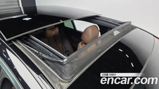 2021 Mercedes-Benz E-Class W213 E250 Exclusive Sold VIN W1KZF4FB7MA957348 – exterior detail
