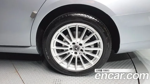2022 Mercedes-Benz E-Class W213 E250 Exclusive Sold VIN W1KZF4FB7NB046609 – photo 13