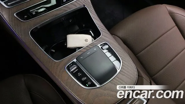 2021 Mercedes-Benz E-Class W213 E250 Exclusive Sold VIN W1KZF4FB8MA972084 – rear exterior 2021 Mercedes-Benz E-Class W213 E250 Exclusive Sold VIN W1KZF4FB8MA972084 – rear exterior