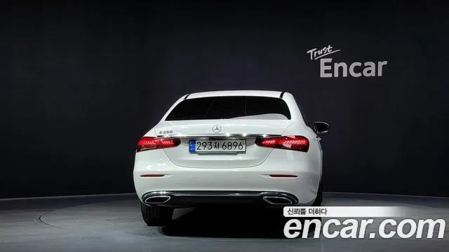 2021 Mercedes-Benz E-Class W213 E250 Exclusive Sold VIN W1KZF4FB8MA972084 – photo 30 2021 Mercedes-Benz E-Class W213 E250 Exclusive Sold VIN W1KZF4FB8MA972084 – photo 30