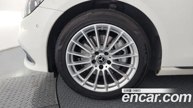 2022 Mercedes-Benz E-Class W213 E250 Exclusive Sold VIN W1KZF4FB8NB092675 – engine bay