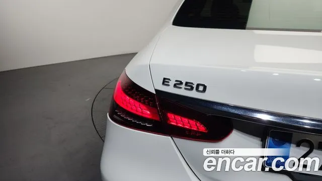 2022 Mercedes-Benz E-Class W213 E250 Exclusive Sold VIN W1KZF4FB8NB092675 – photo 29