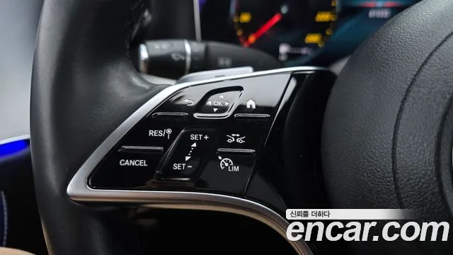 2021 Mercedes-Benz E-Class W213 E250 Avantgarde Sold VIN W1KZF4FBXMA964617 – front exterior