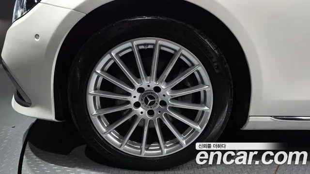 2021 Mercedes-Benz E-Class W213 E250 Exclusive VIN W1KZF4FBXMA982714