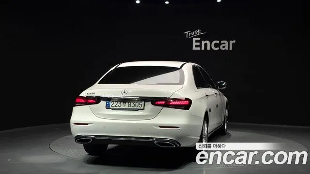 2021 Mercedes-Benz E-Class W213 E250 Exclusive Sold VIN W1KZF4FBXMA982714 – rear exterior