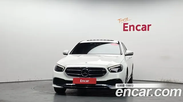 2021 Mercedes-Benz E-Class W213 E250 Avantgarde Sold VIN W1KZF4FBXMA988206 – trunk area