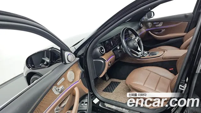 2021 Mercedes-Benz E-Class W213 E300e 4matic Exclusive Sold VIN W1KZF5EB3MA947486 – front exterior