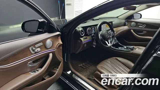 2020 Mercedes-Benz E-Class W213 E300e 4MATIC Exclusive Sold VIN W1KZF5EB7LA772528 – photo 20