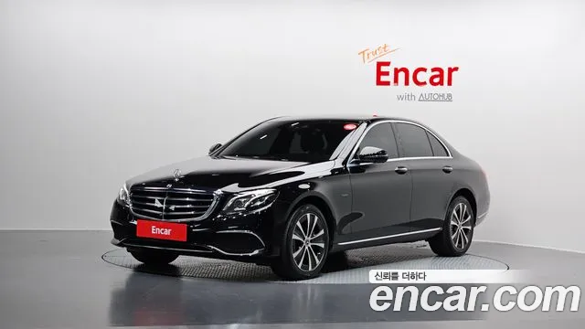 2020 Mercedes-Benz E-Class W213 E300e 4MATIC Exclusive Sold VIN W1KZF5EB8LA812597 – engine bay
