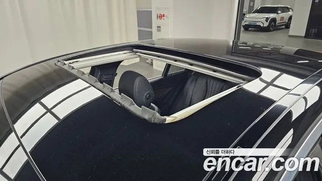 2020 Mercedes-Benz E-Class W213 E300e 4MATIC Exclusive Sold VIN W1KZF5EB8LA812597 – photo 15