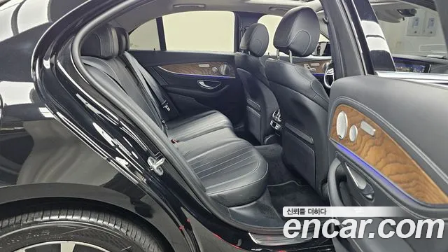 2020 Mercedes-Benz E-Class W213 E300e 4MATIC Exclusive Sold VIN W1KZF5EB8LA812597 – photo 20