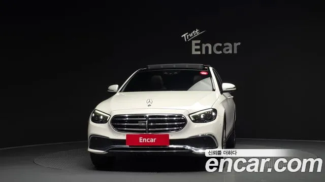 2021 Mercedes-Benz E-Class W213 E450 4MATIC Exclusive Sold VIN W1KZF5KB4MB000522 – exterior detail 2021 Mercedes-Benz E-Class W213 E450 4MATIC Exclusive Sold VIN W1KZF5KB4MB000522 – exterior detail