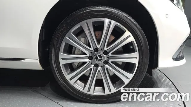 2021 Mercedes-Benz E-Class W213 E450 4MATIC Exclusive Sold VIN W1KZF5KB4MB000522 – trunk area 2021 Mercedes-Benz E-Class W213 E450 4MATIC Exclusive Sold VIN W1KZF5KB4MB000522 – trunk area