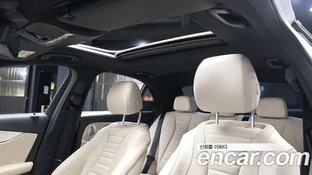 2021 Mercedes-Benz E-Class W213 E350 4MATIC Avantgarde Sold VIN W1KZF8GB0MA993016 – exterior detail