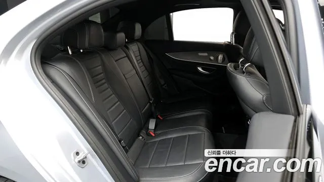 2023 Mercedes-Benz E-Class W213 E350 4MATIC AMG Line Sold VIN W1KZF8GB1PB181335 – trunk area