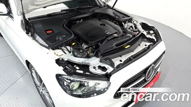 2021 Mercedes-Benz E-Class W213 E350 4MATIC AMG Line Sold VIN W1KZF8GB2MA966254 – exterior detail